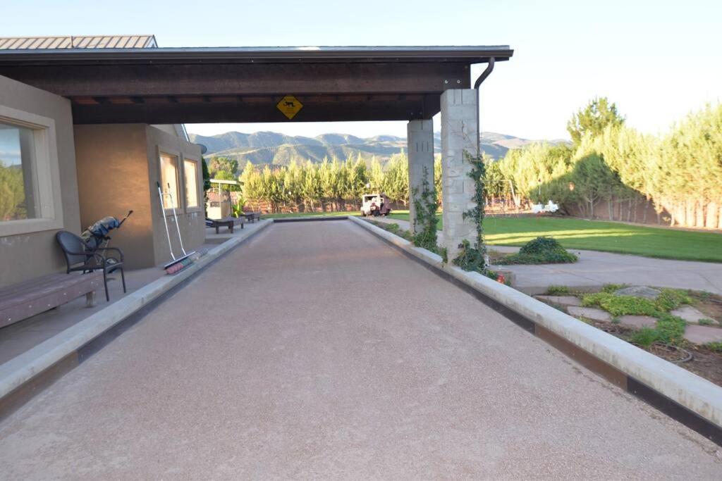 Tacit Shadow Resort Paradise Deluxe Suite, Gym, Coffee Bar, Hot-Tub, Free Laundry, Food Available Parowan Exteriér fotografie