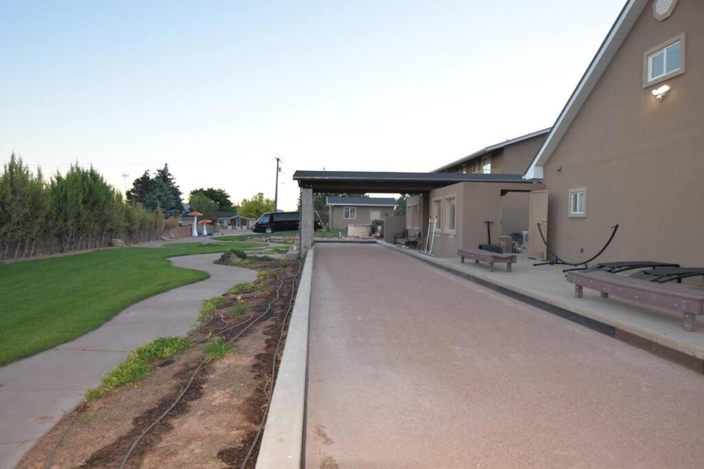 Tacit Shadow Resort Paradise Deluxe Suite, Gym, Coffee Bar, Hot-Tub, Free Laundry, Food Available Parowan Exteriér fotografie